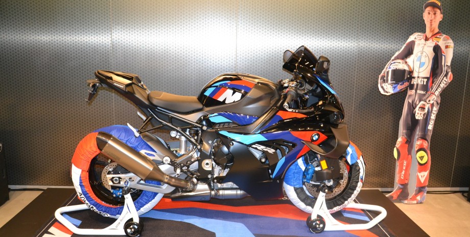 BMW M 1000 RR BMW M 1000 RR, BMW M 1000, мотоцикл BMW M 1000 RR, новий BMW M 1000 RR, мотоцикл BMW, спортбайк BMW