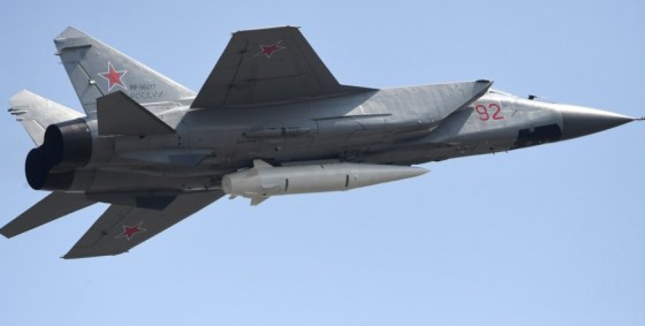 Кинджал ракета Кинджал, носій ракети, винищувач, МіГ, літак, російський літак, російська ракета,